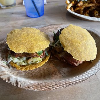 Tocororo - Burgers Near Me - Detroit, Michigan
