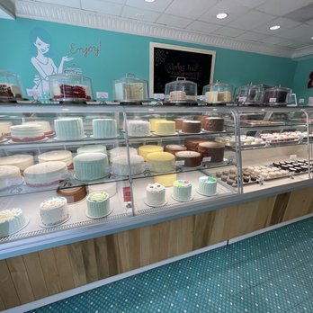 SusieCakes - Studio City - Bakeries Near Me - Studio City, California SusieCakes - Studio City - Bakeries Near Me - Studio City, California