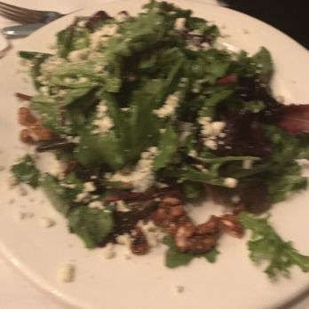 Garibaldis - Yummy salad with goat cheese and nuts - New American Near Me - San Francisco, California Garibaldis - Yummy salad with goat cheese and nuts - New American Near Me - San Francisco, California