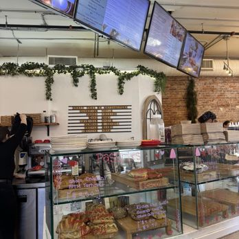 Three Birds Cafe - Cafes Near Me - Winter Garden, Florida