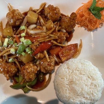 VIP Thai Cuisine - Sweet & spicy Chicken - Thai Near Me - Woodridge, Illinois