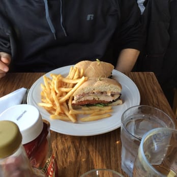 Moss Beach Distillery - Chicken sandwich - Seafood Near Me - Moss Beach, California
