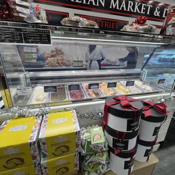 Claro's Italian Markets - Delis Near Me - Arcadia, California