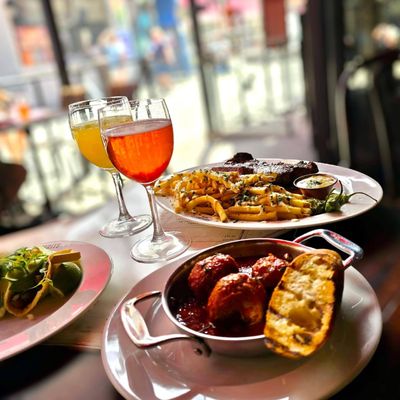 Favorite Bistro by null