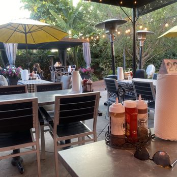 Beach Pit BBQ - Welcoming Outside Seating - Barbeque Near Me - Costa Mesa, California