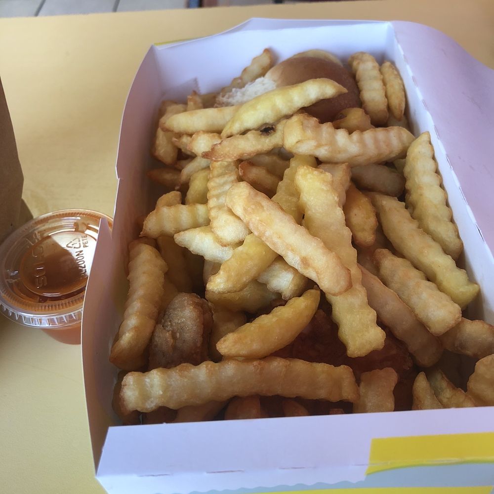 Maryland Fried Chicken - Fries and biscuit on top of chicken... - Halal Near Me - Pompano Beach, Florida Maryland Fried Chicken - Fries and biscuit on top of chicken... - Halal Near Me - Pompano Beach, Florida