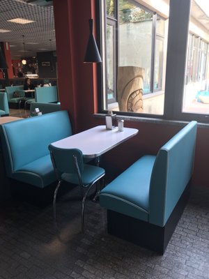 Surfer Joe Diner Lucca by null