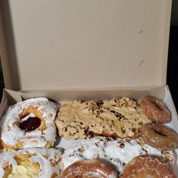 Long's Bakery - Yum! - Donuts Near Me - Indianapolis, Indiana Long's Bakery - Yum! - Donuts Near Me - Indianapolis, Indiana