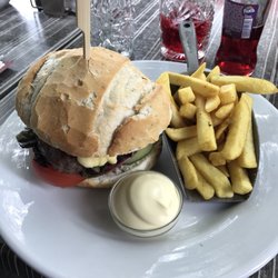 Steak & Bier - Heerlijke hamburger!
