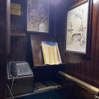 Sean Tierney's Bar and Restaurant - Phone boot inside - Pubs Near Me - Clonmel, Tennessee Sean Tierney's Bar and Restaurant - Phone boot inside - Pubs Near Me - Clonmel, Tennessee