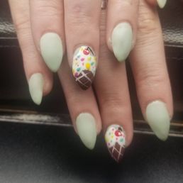Ice cream date nails Ice cream date nails