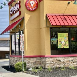 Good chicken! Good specials!