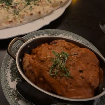 Monarch & Lion - Chicken Tikka Masala - British Near Me - Chicago, Illinois Monarch & Lion - Chicken Tikka Masala - British Near Me - Chicago, Illinois