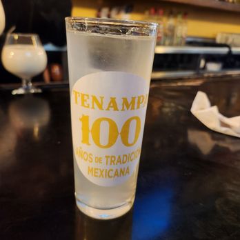 Salón Tenampa - Limeade - Dive Bars Near Me - México, D.F., DIF Salón Tenampa - Limeade - Dive Bars Near Me - México, D.F., DIF