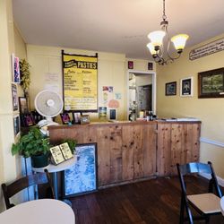Marshall's Pasties - Order counter and indoor seating, very cozy place.