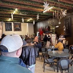 Boone's Bagels & Marketplace - Interior of restaurant
