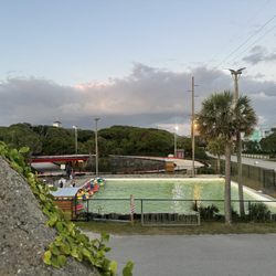 Lost Treasure Golf & Raceway - Water boats!