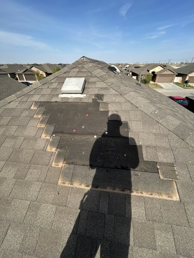 Slide of Christian Rivas Roofing