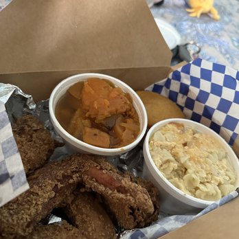 Alma's Place - Fried chicken, yams and Mac and cheese - Desserts Near Me - Compton, California