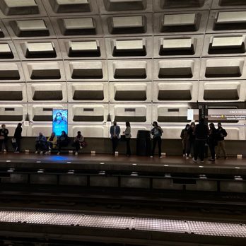 Crystal City Metro Station - Public Transportation Near Me - Arlington, Virginia