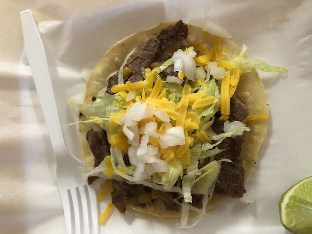 Food from Emilio's Taqueria