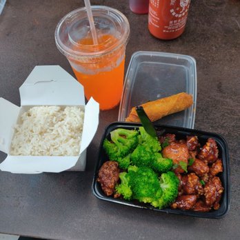 The Rice Box - Large to go general tso chicken. - Asian Fusion Near Me - Houston, Texas The Rice Box - Large to go general tso chicken. - Asian Fusion Near Me - Houston, Texas