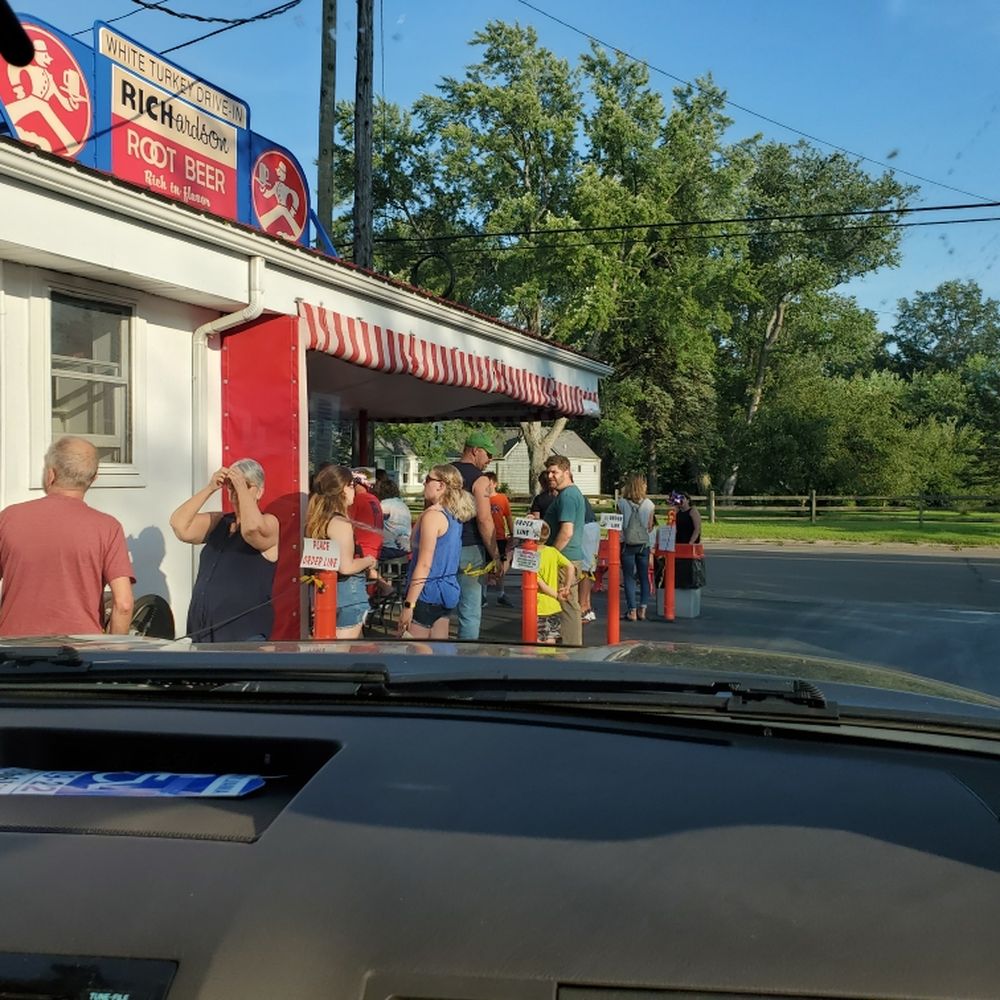 White Turkey Drive-In - Burgers Near Me - Conneaut, Ohio White Turkey Drive-In - Burgers Near Me - Conneaut, Ohio