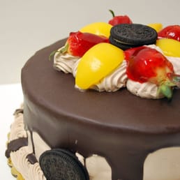 My sexy Oreo Triple Chocolate Cake! :D My sexy Oreo Triple Chocolate Cake! :D