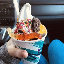 Jomo's Ice Cream - Dirt sundae