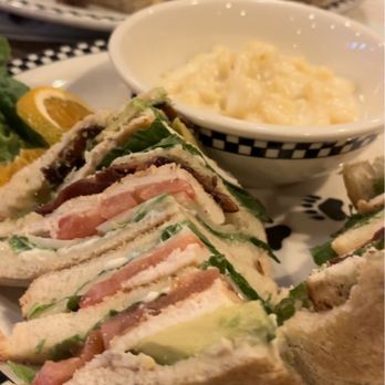Black Bear Diner Pleasanton - Chicken Avocado Club (with side of mac and cheese) - American Near Me - Pleasanton, California