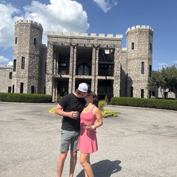 The Kentucky Castle - It was a beautiful getaway - Hotels Near Me - Versailles, Kentucky The Kentucky Castle - It was a beautiful getaway - Hotels Near Me - Versailles, Kentucky