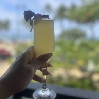 Lulu's Waikiki - Mimosa!!!! Yippee! - Burgers Near Me - Honolulu, Hawaii