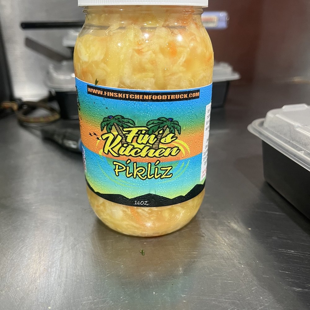 Fin’s Kitchen - Caribbean Near Me - Pompano Beach, Florida