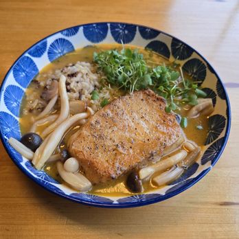 Tinderbox Kitchen - Missing bak choi and sambal - New American Near Me - Flagstaff, Arizona