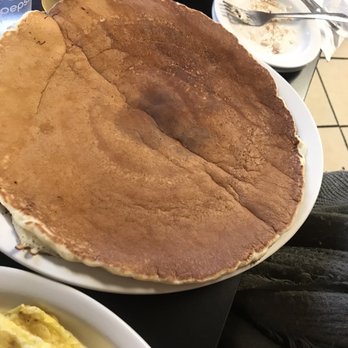 Hungry Hunter Restaurant - Giant Pancake - Breakfast & Brunch Near Me - Branson, Missouri