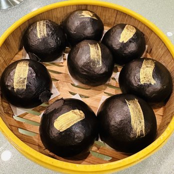 Sea Harbour - Salted egg yolk lava buns - Seafood Near Me - Rosemead, California Sea Harbour - Salted egg yolk lava buns - Seafood Near Me - Rosemead, California