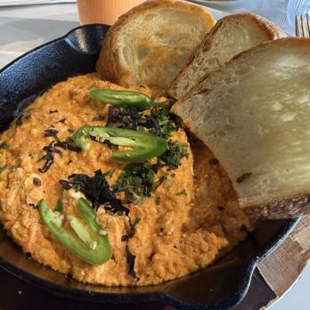 Little Corner Cafe - Tomato Scrambled Eggs - Sandwiches Near Me - Glendale, California