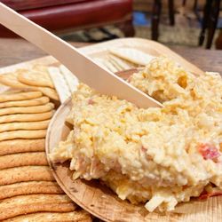 Cavender Creek Vineyards - The pimento cheese and crackers