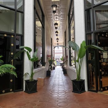 Via Roma Cafe - Outside - Cafes Near Me - Palm Beach, Florida Via Roma Cafe - Outside - Cafes Near Me - Palm Beach, Florida