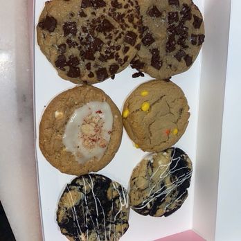 Crumbl - Omaha Northwest - Bakeries Near Me - Omaha, Nebraska