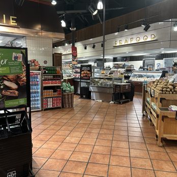 The Fresh Market - Meat department - Grocery Near Me - Orlando, Florida