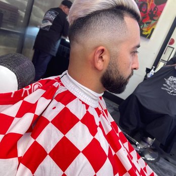 Snippz - Hair color and Haircut by Rosie - Barbers Near Me - Chino, California