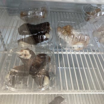 Katherines Bakery & Cafe - Cannoli - Breakfast & Brunch Near Me - Norway, Maine Katherines Bakery & Cafe - Cannoli - Breakfast & Brunch Near Me - Norway, Maine