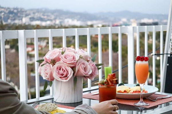 The Beverly Hilton by null
