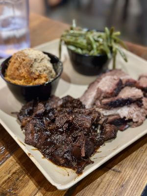 Sauced BBQ & Spirits by null