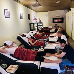 Bigfoot Reflexology - Bigfoot reflexology is the best choice for family and friends gatherings.