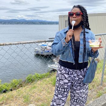 Laina’s Ice Cream - Walked across the street to enjoy our ice cream directly near the waterfront! - Ice Cream & Frozen Yogurt Near Me - Seattle, Washington