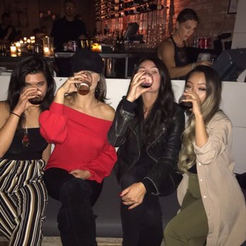Bodega Wine Bar - Best friends - Wine Bars Near Me - Santa Monica, California