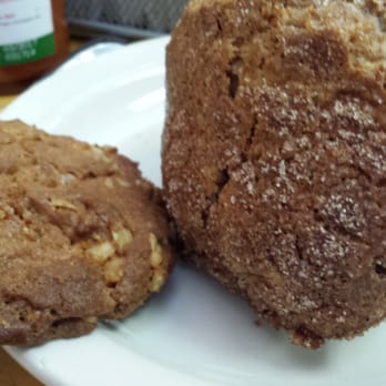 The Kettle - Owner passed out free oatmeal cookies from a baking pan. This place is great! - Breakfast & Brunch Near Me - Enumclaw, Washington