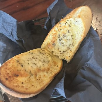 Delia's - Garlic bread - Pizza Near Me - Alexandria, Virginia